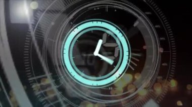Saat üzerinden veri işleme animasyonu. Küresel iş ve dijital arayüz kavramı dijital olarak oluşturulmuş video.