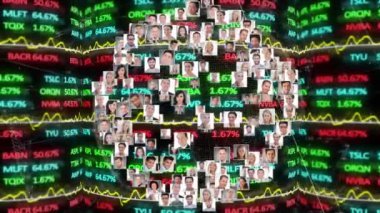 Veri işleme animasyonu ve insanların siyah arkaplan üzerindeki simgeleri. Küresel iş, finans ve dijital arayüz kavramı dijital olarak oluşturulmuş video.