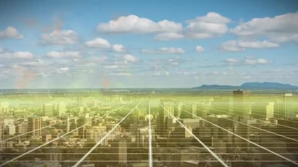 曇天に対する都市の空中ビュー上のグリッドパターンと照明レンズフレアのアニメーション デジタル複合体 複数の露出 輝く高層ビル ドローン テクノロジーの概念 — ストック動画