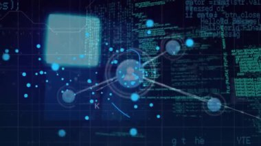 Siyah arkaplanda bağlantı ağı ve asma kilit simgesi ile veri işleme animasyonu. Küresel teknoloji, bilgisayar ve dijital arayüz kavramı dijital olarak oluşturulmuş video.