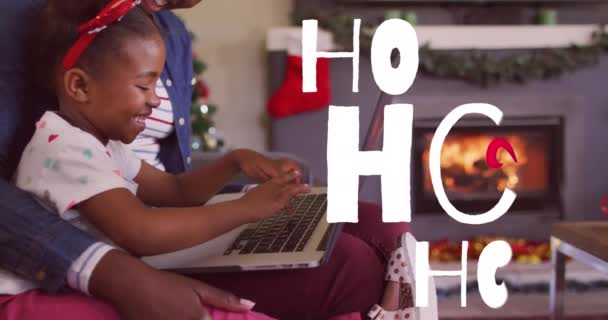 Karácsonyi Üdvözlet Animációja Üzenet Afro Amerikai Családról Karácsonykor Karácsonyi Ünnepi — Stock videók