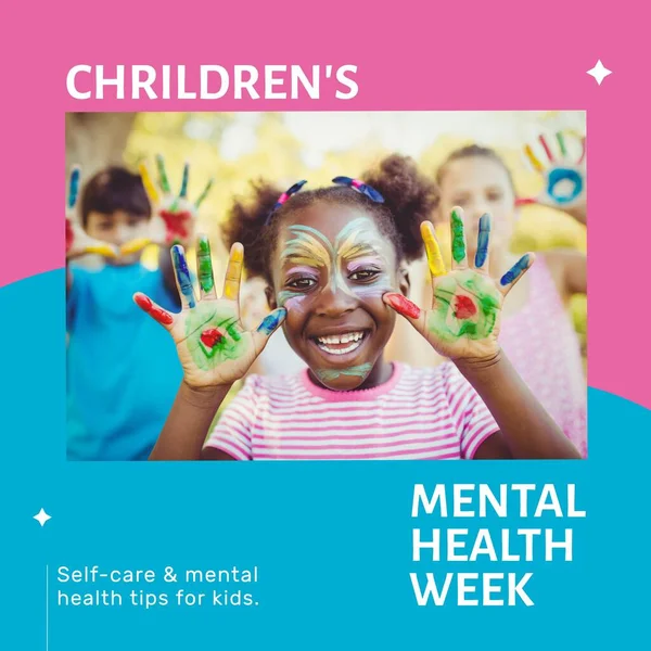 Skład Tekstu Tygodnia Zdrowia Psychicznego Dzieci Dzieci Pomalowaną Twarzą Rękami — Zdjęcie stockowe