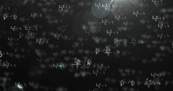 黒の背景に雪片上の数学方程式の画像 科学ネットワークとカラーコンセプトデジタル生成画像 — ストック写真