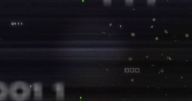 X işareti üzerindeki hata tekniğinin animasyonu, ikili kod, siyah arkaplan üzerindeki devre kartı deseni. Dijital olarak üretilmiş, hologram, kodlama, televizyon, makine öğrenme ve teknoloji kavramı,