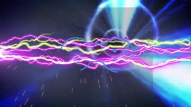 Yıldırım ve veri işleme üzerine gamepad simgesinin animasyonu. Sosyal medya ve dijital arayüz konsepti dijital olarak oluşturulmuş video.