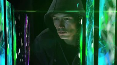 Kafkasyalı adam üzerinden bağlantı ağının animasyonu. Dijital olarak oluşturulmuş küresel bağlantılar, bilgisayar ve dijital arayüz kavramı.