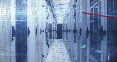 Sunucu odasında veri işleme animasyonu. küresel iş ve dijital arayüz kavramı dijital olarak oluşturulmuş video.