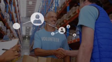 Depodaki çeşitli gönüllüler üzerinden bağlantı ağının animasyonu. Küresel iş ve dijital arayüz kavramı dijital olarak oluşturulmuş video.