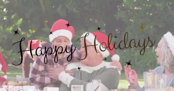 Animação Cumprimentos Natal Texto Sobre Família Caucasiana Chapéus Papai Noel — Vídeo de Stock