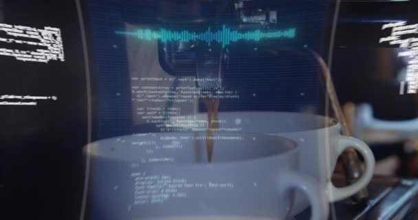 Анимация Базы Данных Иллюминация Глобуса Текста Над Кофе Наливаемого Чашку — стоковое видео