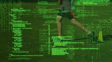 Kafkas erkek futbol oyuncuları üzerinde veri işleme animasyonu. Küresel spor ve dijital arayüz kavramı dijital olarak oluşturulmuş video.