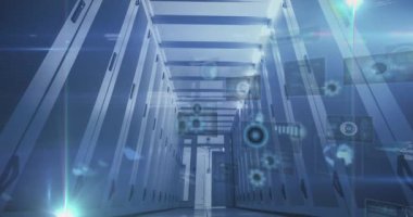 Sunucu odasında veri işleme animasyonu. küresel iş ve dijital arayüz kavramı dijital olarak oluşturulmuş video.