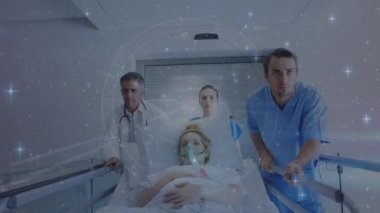 Hastanın tedavi gördüğü doktorların ikonlarıyla olan bağlantılarının animasyonu. Küresel tıp, sağlık, veri işleme ve dijital olarak üretilen video konsepti.