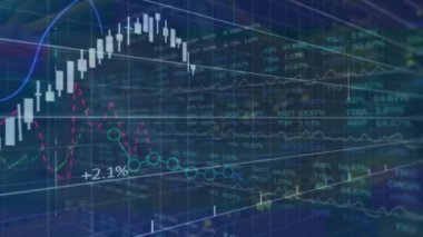 Sunucu odasında veri işleme animasyonu. küresel iş ve dijital arayüz kavramı dijital olarak oluşturulmuş video.