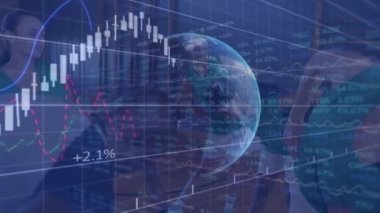 Grafiklerin, sayıların, alım satım tahtasının, küreselin, sarayda uzayan çok ırklı oyuncuların animasyonu. Dijital bileşik, çoklu pozlama, rapor, yatırım, basketbol, spor, yarışma.