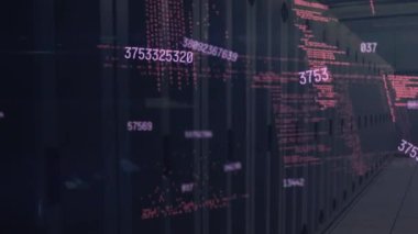 Sunucu odasında veri işleme animasyonu. küresel teknoloji, bilgisayar ve dijital arayüz kavramı dijital olarak oluşturulmuş video.