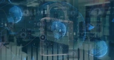 Güvenlik asma kilidi simgesi üzerinde veri işleme animasyonu ve boş ofise karşı dönen küreler. Siber güvenlik ve iş teknolojisi kavramı