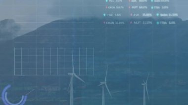 Rüzgar türbinleri üzerinde finansal veri işleme animasyonu. Küresel çevre, sürdürülebilirlik, rüzgar enerjisi, hesaplama, bağlantılar ve veri işleme kavramı dijital olarak oluşturulmuş video.