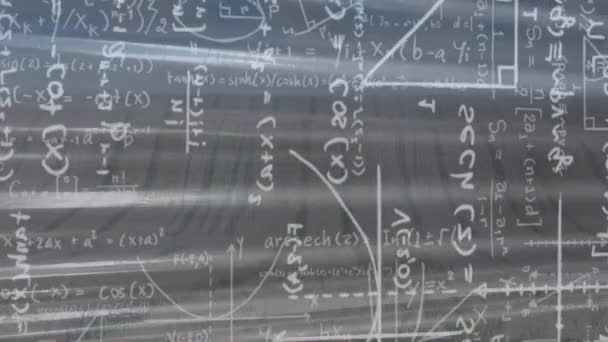 Animation Mathematischer Gleichungen Auf Grauem Hintergrund Globale Wissenschaft Computing Verbindungen — Stockvideo