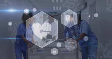 Muhtelif doktorlar üzerinde tıbbi ikonların canlandırılması. Küresel tıp, sağlık ve dijital arayüz kavramı dijital olarak üretilen video