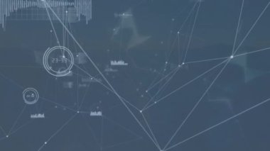 Siyah arkaplanda veri işleme ağı ile bağlantıların animasyonu. Dijital olarak oluşturulmuş küresel bağlantılar, bilgisayar ve dijital arayüz kavramı.