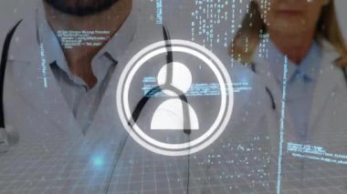 Kafkasyalı doktorlar üzerinde veri işleme animasyonu. Küresel tıp ve dijital arayüz kavramı dijital olarak oluşturulmuş video.