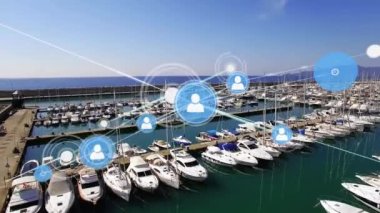 Marinadaki simgelerle bağlantı ağının animasyonu. Küresel ağlar, hesaplama, bağlantılar ve dijital olarak oluşturulan veri işleme konsepti.