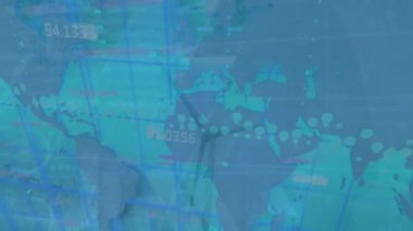 Dünya haritası üzerinde bağlantı ve veri işleme animasyonları. Küresel iş, finans, bağlantılar, hesaplama ve veri işleme kavramı dijital olarak oluşturuldu.