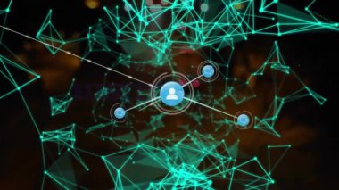 Veri işleme ile insan simgeleriyle bağlantı ağının animasyonu. Dijital olarak oluşturulmuş küresel bağlantılar, bilgisayar, iş, finans ve veri işleme kavramı.