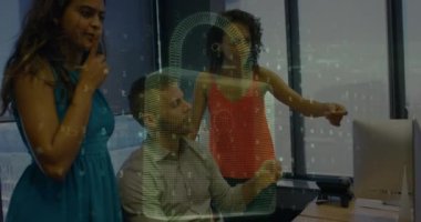 Güvenlik kilidinin animasyonu ve iş adamları üzerindeki bağlantı ağı. Dijital olarak oluşturulmuş küresel çevrimiçi güvenlik, bağlantılar, iş, finans ve veri işleme kavramı.