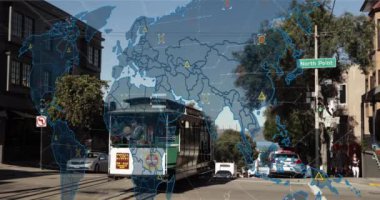 Şehir trafiğine karşı dünya haritasında veri işleme animasyonu. Küresel ağ ve iş teknolojisi kavramı