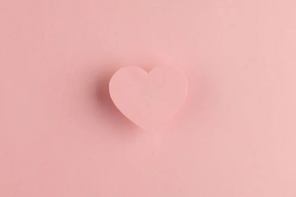Verhoogde Roze Hartvorm Schaduw Roze Achtergrond Met Kopieerruimte Valentijnsdag Liefde — Stockfoto