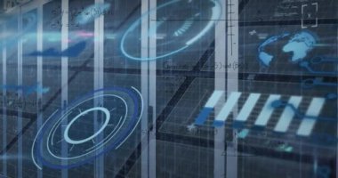 Bilgisayar sunucu odasına karşı veri işleme ve matematiksel denklemlerle arayüzün animasyonu. Bilgisayar arayüzü ve iş veri depolama teknolojisi kavramı