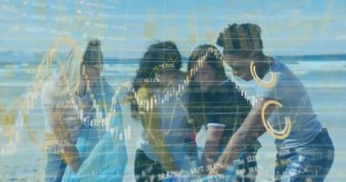 Kumsalı temizleyen çeşitli gönüllülerin veri işleme animasyonları. Küresel ekoloji ve dijital arayüz kavramı dijital olarak oluşturulmuş video.