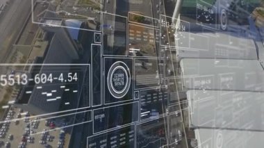 Şehir manzarası üzerinde veri işleme animasyonu. küresel iş ve dijital arayüz kavramı dijital olarak oluşturulmuş video.