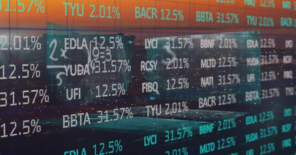 Bild Finansiell Databehandling Och Matematiska Ekvationer Över Stadsbilden Bakgrunden Global — Stockfoto
