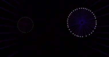 Siyah arka planda havai fişek animasyonu. Yeni yıl, gelenek ve kutlama konsepti dijital olarak oluşturuldu.