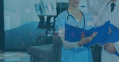 Doktorlar üzerinde ağ ve veri işleme animasyonları. Küresel tıp, sağlık hizmetleri, işletme, finans, veri işleme ve dijital olarak üretilen video konsepti.