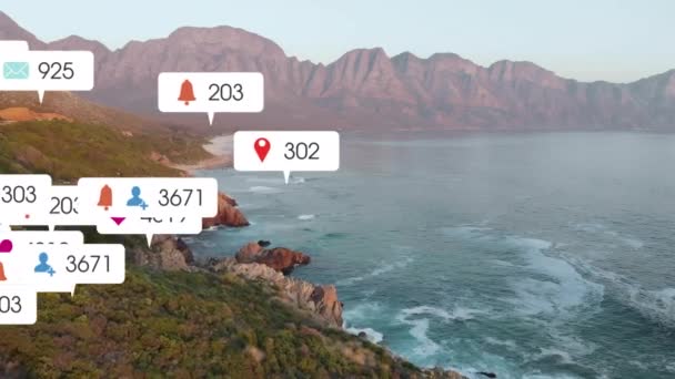 在海岸和海景上的社交媒体形象的动画 全球社交媒体 通信和连接概念数字生成视频 — 图库视频影像