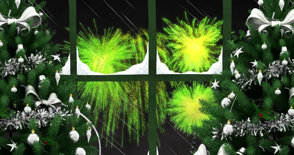 夜空に雪とクリスマスツリーと緑の花火が爆発する窓のイメージ クリスマス お祝い パーティー 伝統の概念がデジタルで生成されたイメージ — ストック写真