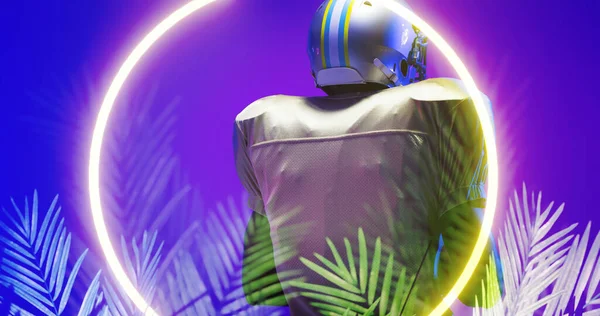 Вид Сзади Американского Футболиста Шлеме Стоящего Над Освещенными Растениями Кругами — стоковое фото