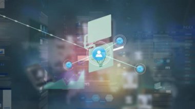 Veri işleme üzerinden bağlantı ağının animasyonu. küresel iş ve dijital arayüz kavramı dijital olarak oluşturulmuş video.