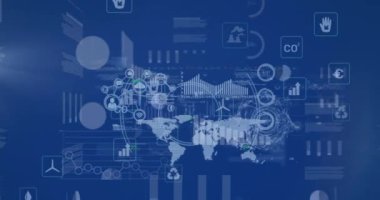 Dünya haritasının animasyonu, dürbünler tarama ve veri işleme. Küresel iş, finans, bilgisayar ve veri işleme kavramı dijital olarak oluşturulmuş video.