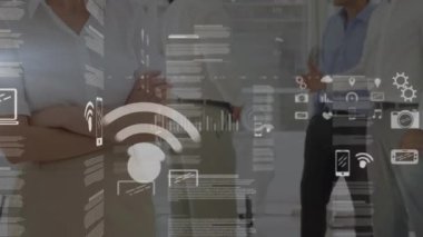 İş adamları üzerinde istatistik ve veri işleme animasyonu. Küresel iş veri işleme ve teknoloji konsepti dijital olarak oluşturulmuş video.