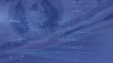 Banknotlar üzerinde veri işleme animasyonu. Küresel iş ve dijital arayüz kavramı dijital olarak oluşturulmuş video.