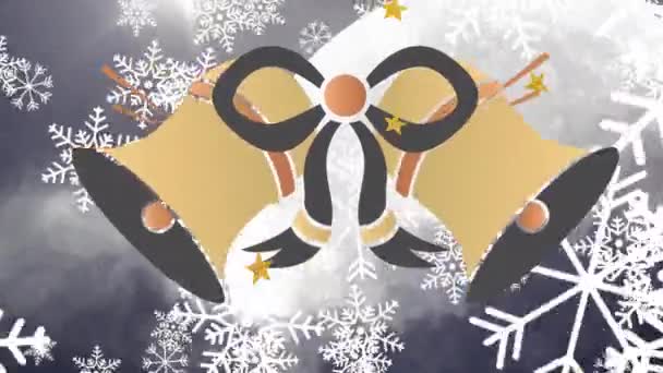 雪片のアニメーションは 月と夜空に対してクリスマスの鐘のアイコンに落ちます クリスマスのお祭りとお祝いのコンセプト — ストック動画