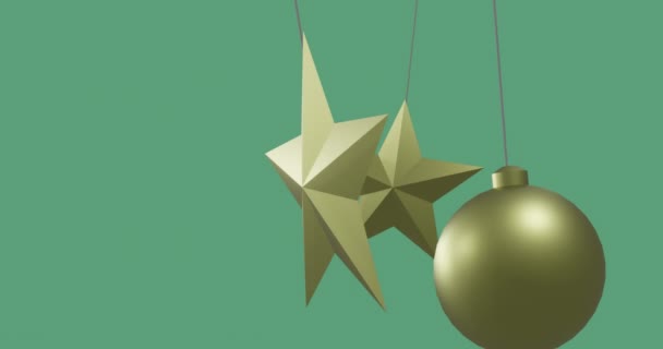 Animation Von Christbaumkugeln Auf Grünem Hintergrund Mit Kopierfläche Weihnachten Tradition — Stockvideo
