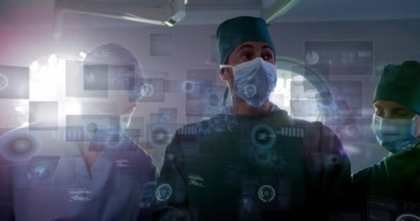 通过屏幕和外科医生对科学数据处理进行动画制作 全球医药 计算和数据处理概念 — 图库视频影像