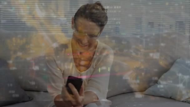 Animation Data Processing Senior Caucasian Woman Using Smartphone Global Business — Video
