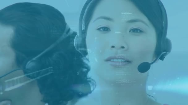 Animation Computer Language Binary Codes Asian Customer Representative Talking Headset — Vídeo de stock